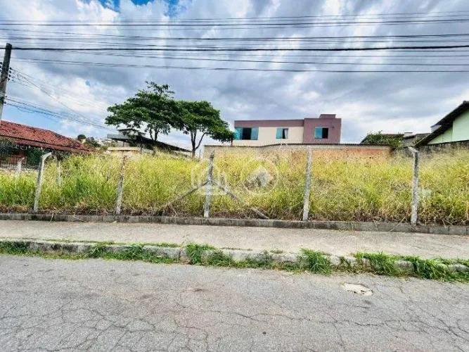 Terreno Residencial de 405 m² à Venda no Bairro Palmeiras, Belo Horizonte