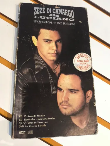 Box Zezé di Camargo e Luciano  edição  especial 15 anos  de sucesso leia 