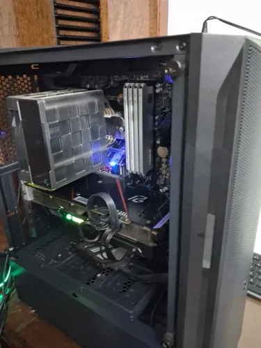 pc gamer rx 5700 xt ryzer 5700x