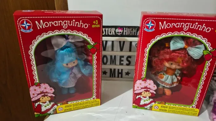 Boneca Laranjinha e Uvinha da Turma da Moranguinho