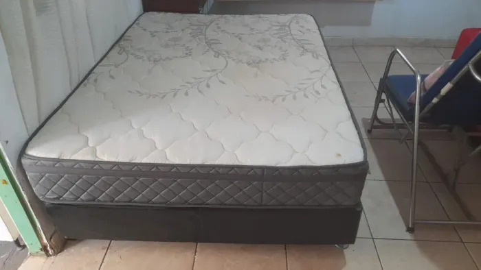 Cama box de casal com colchão super confortável espuma entrego sem taxa
