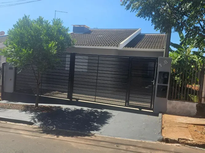 Casa Mandaguaçu São Rafael Atlantico 3 quartows, um deles suite