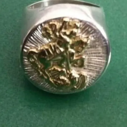 Anéis personalizados feitos por encomenda em prata ou ouro 18k com garantia 