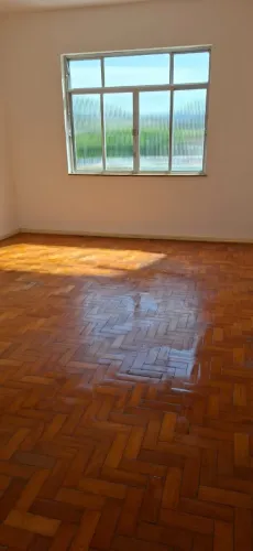 Todos os Santos - Rua Piauí, 2 quartos, boa localização, frente, local silencioso.