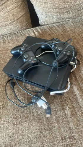 PS4 Slim