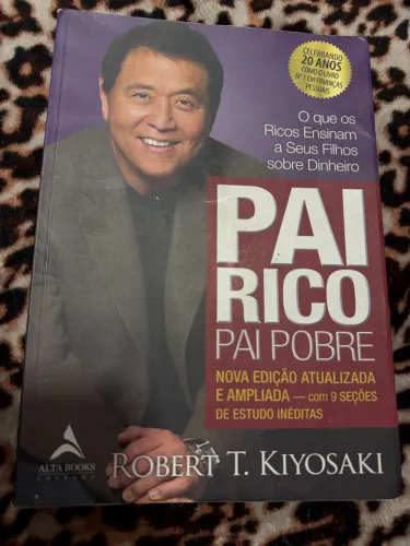 Desapegando de livros (assim que acaba, pai rico pai pobre, dentre outros)