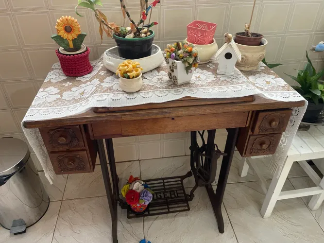 Maquina de costura antiga