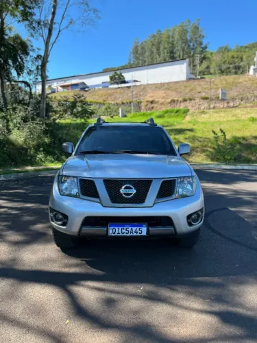 Nissan Frontier SV AT. CD 4X4 2.5 TB Dies. Aut. 2016