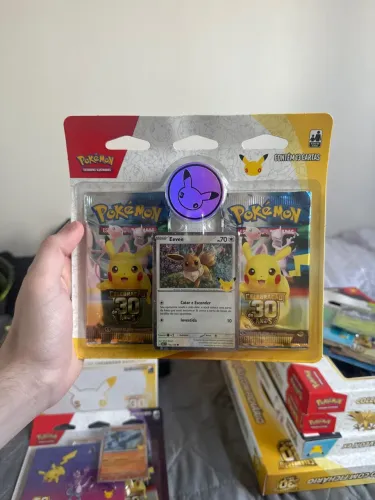 Pokemon Blister Duplo com Moeda Celebraçao 30 Anos