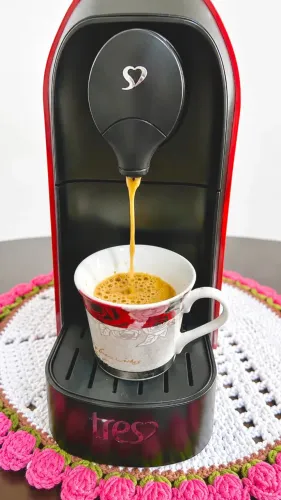 Cafeteira Três Corações Passione, LACRADA!!