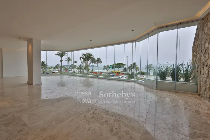 Apartamento 385 m2 - Frontal mar - 4 Suites - Prédio com monitorado -Piscina - Primeira Lo