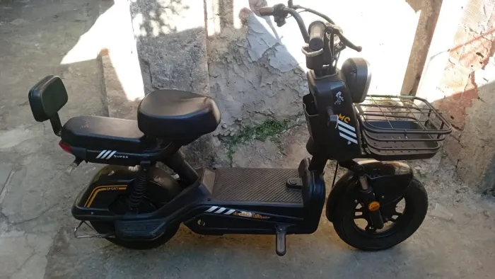 Vendo scooter elétrica