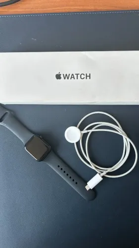 Apple Watch SE 2ª Geração 40mm | Apenas 01 ano de uso
