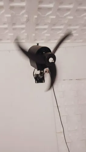 Ventilador de parede funcionando tudo perfeitamente