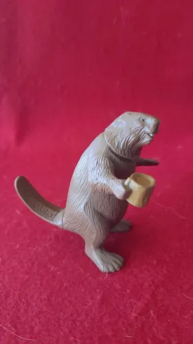 Boneco colecionável do Sr. Castor (Mr. Beaver) Crônicas de Nárnia - 2007