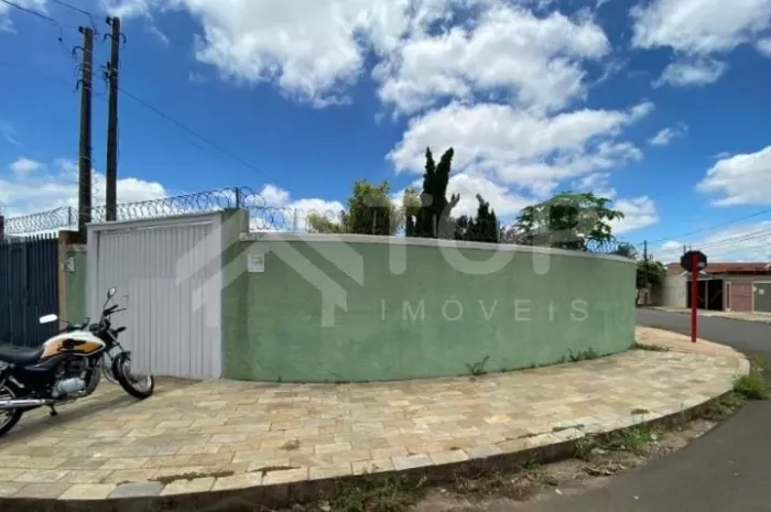 Venda de Casas / Padrão na cidade de São Carlos