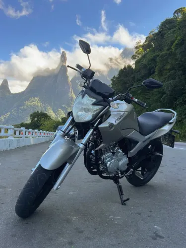 YAMAHA FAZER 250 - ESTADO DE ZERO | 3 MESES DE GARANTIA | IPVA E GRT 2026 PAGOS 