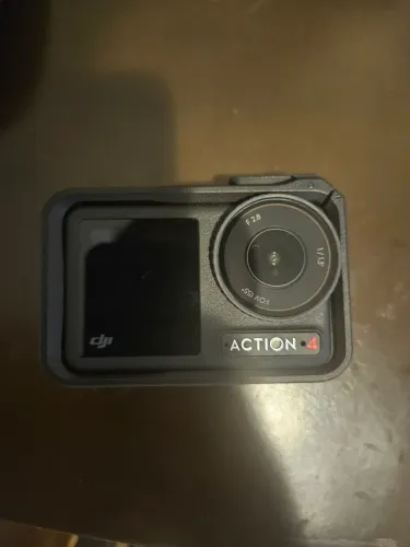 DJI Osmo Action 4 + utensílios de vlog