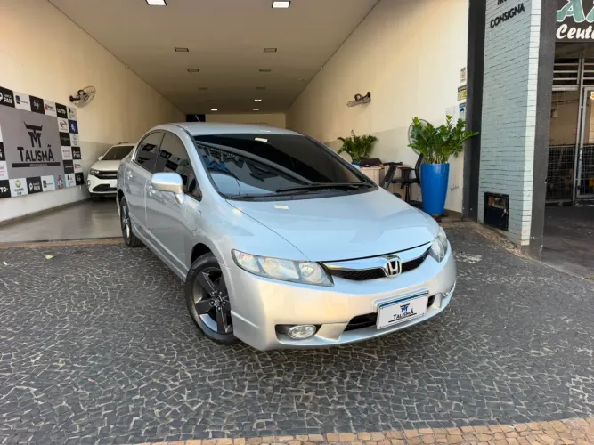 Honda Civic Sedan LXS 1.8/1.8 Flex 16V Aut. 4P 2009