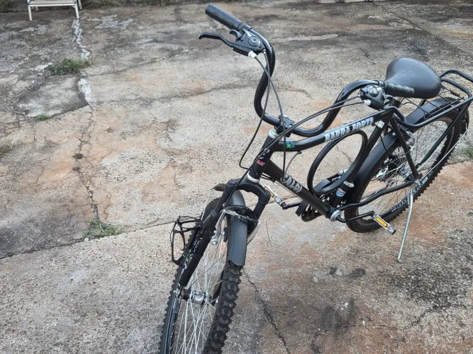 Vendo Bicicleta, Semi nova