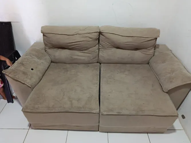 Vende-se sofá retrátil 3 lugares por R$ 350,00