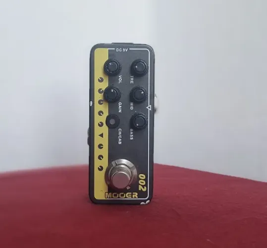 Preamp Mooer UK Gold 900