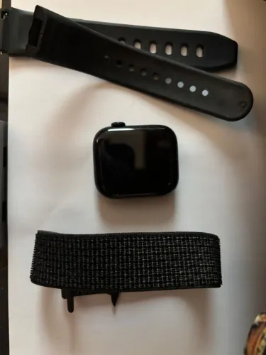 Vendo Apple Watch Series 7 original sem caixa mas em perfeito estado.