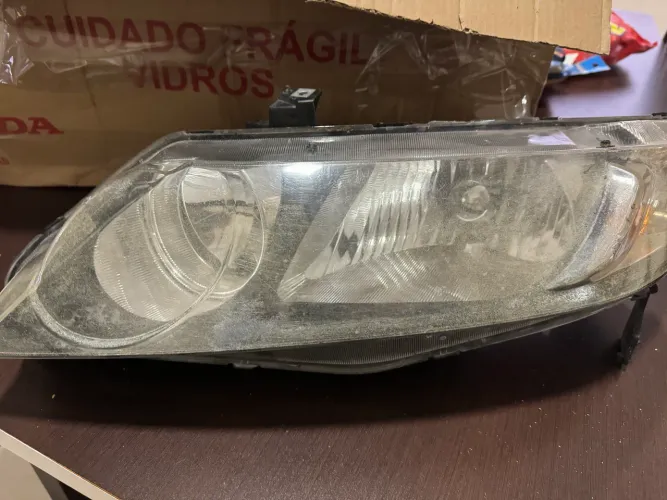 Par de faróis Civic 06-11 G8 