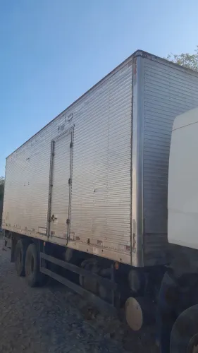Vendo Baú pronto pra trabalhar