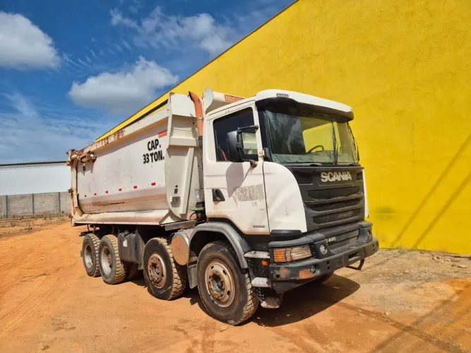 Scania G440 8x4 2014 Caçamba Rosseti 25 M3