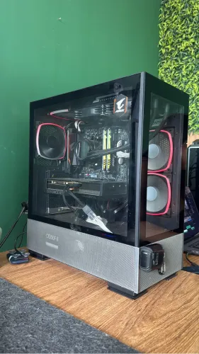 PC GAMER - 4070ti super 16gb Ryzen 7 5700x
