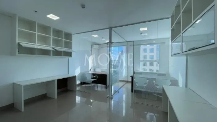 Sala com 37m² Mobiliada no Helbor Offices Jd. das Colinas