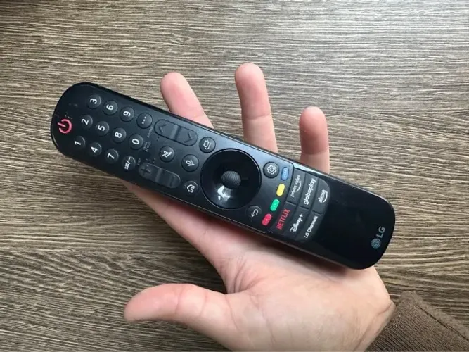 Smart TV 55" 4K QNED LG 55QNED80TSA WebOS 24 Processador ?5 Ger7 Wi-Fi Bluetooth com Alexa
