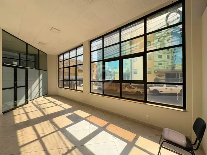 Sala - / Comercial / Centro