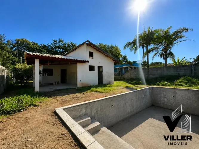 O imóvel está localizado no bairro Oratório com 190 metros quadrados com 3 quartos sendo 1