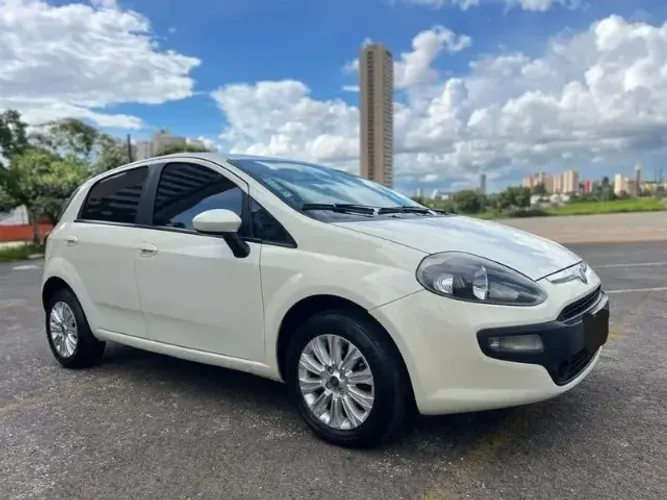 Fiat Punto Attractive 1.4 Fire Flex 8V 5P 2016