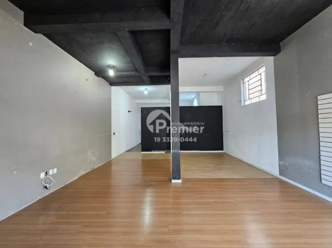 Salão Comercial com Pé Direito Amplo para Locação no Centro de Indaiatuba