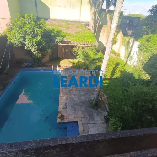 CASA ASSOBRADADA - JARDIM PETRÓPOLIS - SP