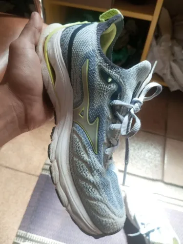 Mizuno Wave Mirai 4 , Azul Claro com Verde , Muito Difícil Achar Essa Cor!