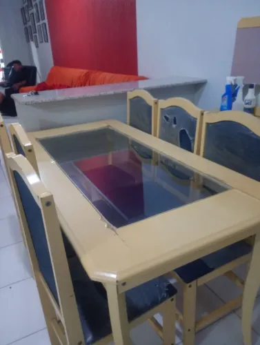 Vendo Mesa 6 cadeiras