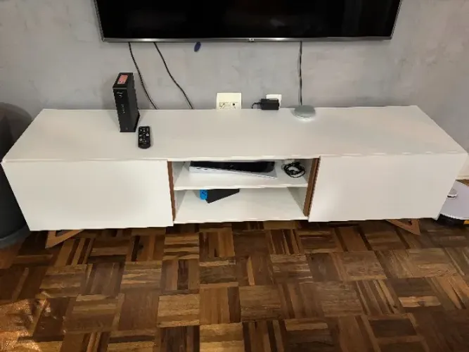 Rack para TV, modelo Retrô Vintage em MDF