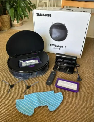 Robo Aspirador 2 em 1 Aspira e Passa Pano Samsung Powerbot-E VR5000RM Usado Sem Detalhes