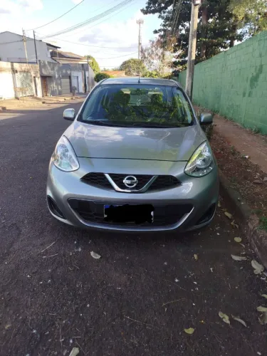Nissan March S 1.0 12V Flex 5P 2016