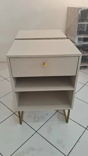 Criado mudo
