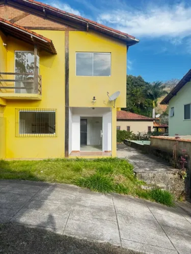 Excelente duplex Bairro Santa Cecília / Paty de Alferes