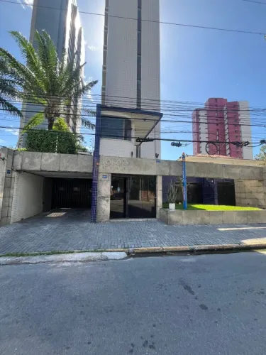 APARTAMENTO EM CANDEIAS ALUGA-SE E VENDE-SE