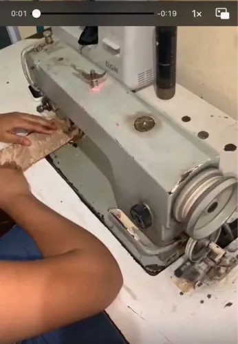 Máquina reta industrial