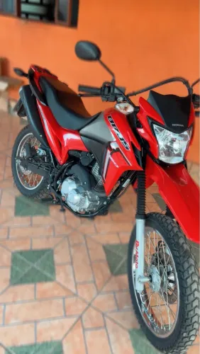 Vendo Bros 160 nova conservada e pouco rodada