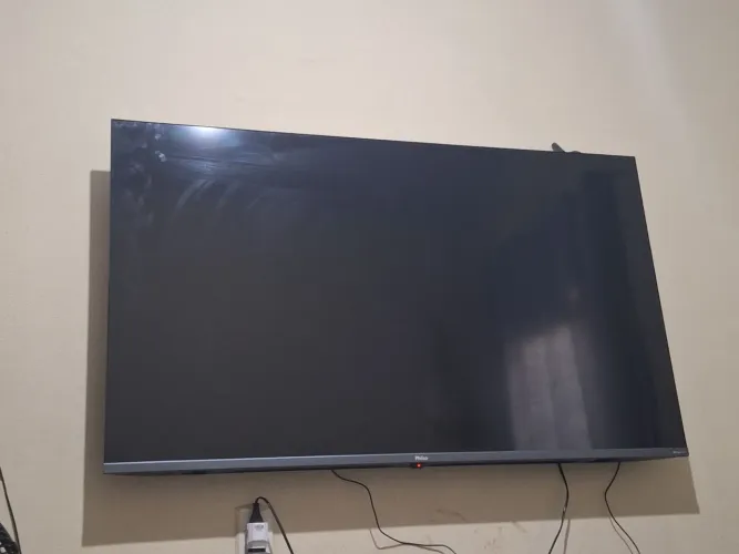 Tv 58 polegadas, seminovo. 