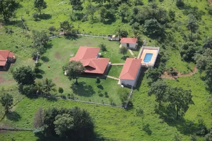 fazenda em cajuru 100,39 hectares 9.000.000.00 ( AG )